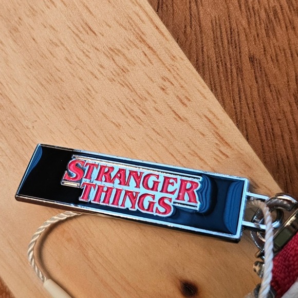 Stranger Things Primark Hellfire Club Quilted Coin Purse Cream New With Tags - Picture 4 of 9